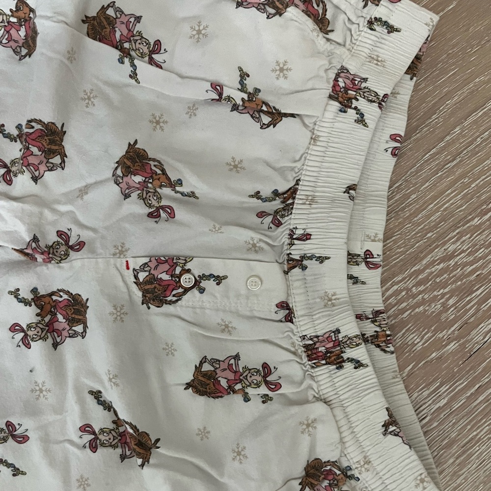 Aerie White Cindy Lou Who and Max Sweats - Picture 2 of 4